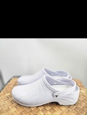 Anywear Unisex Zone Work Clogs White Size 11
